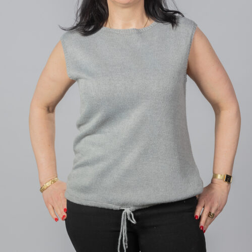 Handknitted Nettle Fibre Top in sporty style by INESKA — front view