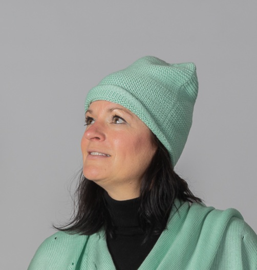 Handknitted merino beanie by INESKA — side view